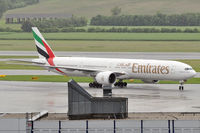 A6-EBE @ LOWW - Emirates - by Artur Bado?