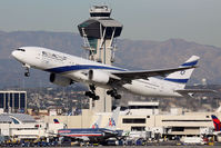 4X-ECC @ LAX - EL AL Israel Airlines 4X-ECC (FLT ELY6) departing RWY 25R enroute to Ben Gurion (LLBG) - Tel Aviv.