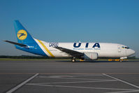UR-FAA @ LOWW - Ukraine Cargo Beoing 737-300 - by Dietmar Schreiber - VAP