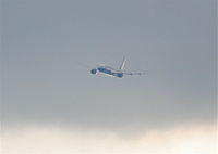 N778UA @ KORD - United Airlines Boeing 777-222, N778UA 22R approach KORD. - by Mark Kalfas