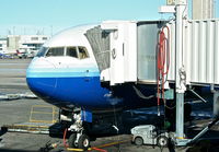N656UA @ KDEN - United Airlines Boeing 767-322, N656UA at B42 KDEN. - by Mark Kalfas