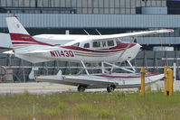 N1143Q @ LHD - 2005 Cessna T206H, c/n: T20608538 at Lake hood