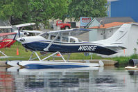 N101EE @ LHD - 1982 Cessna TU206G, c/n: U20606602 at Lake Hood - by Terry Fletcher