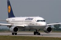 D-AILN @ EDDP - Lufthansa´s IDAR-OBERSTEIN lines up for take off on rwy 26R - by Holger Zengler