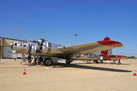 N5017N @ KCID - Displayed on the PS Air Ramp