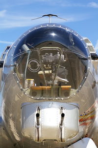 N5017N @ KCID - Close-up of the nose