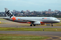 VH-VQU @ YSSY - At Sydney - by Micha Lueck