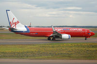 VH-VUS @ YSSY - At Sydney - by Micha Lueck