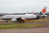 VH-VQL @ YSSY - At Sydney - by Micha Lueck