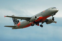 VH-VQV @ YSSY - At Sydney - by Micha Lueck