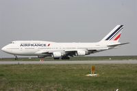 F-GITH @ LFPG - whis new Air France color - by juju777