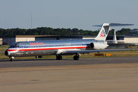 N460AA @ ORF - American Airlines N460AA taxiing to RWY 23 for departure to Dallas/Fort Worth Int'l (KDFW). - by Dean Heald