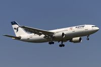 EP-IBA @ EDDF - on final RW07R