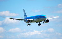 PH-BQE @ EHAM - Final approach - by Jan Lefers