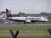 EI-DHJ @ EIDW - Ryanair lining up on r/w 28 - by Robert Kearney