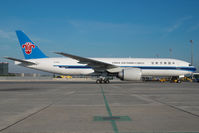 B-2072 @ LOWW - China Southern Boeing 777-200 - by Dietmar Schreiber - VAP