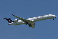 EI-DOU @ LOWW - Air One - by FRANZ61