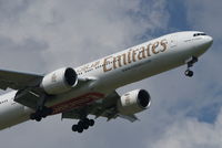 A6-ECJ @ LOWW - Emirates Airlines - by FRANZ61