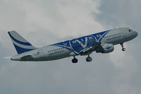 PH-VAD @ LOWW - VBird A320