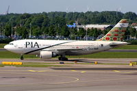 AP-BEG @ EHAM - Pakistan International Airlines - by Chris Hall