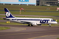 SP-LIK @ EHAM - LOT Polish Airlines - by Chris Hall