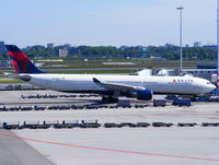 N803NW @ EHAM - Delta Airlines - by Chris Hall