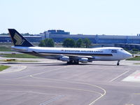 9V-SFO @ EHAM - Singapore Airlines Cargo - by Chris Hall