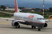 OE-LNK @ LOWG - Aua 738 in Lauda livery - by GRZ_spotter