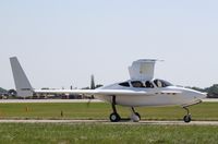 N22DN @ KOSH - Velocity RG