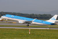 PH-EZD @ VIE - KLM - by Chris Jilli