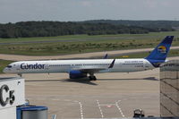 D-ABOB @ EDDK - Condor, Boeing 757-330, CN: 29017/810 - by Air-Micha