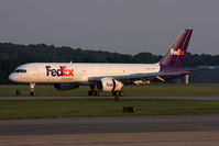 N922FD @ ORF - FedEx N922FD 'Remy' (FLT FDX307) rolling out on RWY 5 after arrival from Memphis Int'l (KMEM). - by Dean Heald