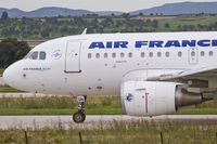F-GUGN @ EDDS - taxying to the active