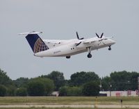 N351PH @ DAY - Continental Connection DHC -8