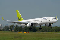 YL-BDB @ LOWW - Air Baltic Boeing 757-200 - by Dietmar Schreiber - VAP