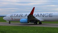 OE-LNT @ LOWG - Aua B738 - by GRZ_spotter