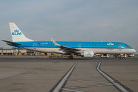 PH-EZN @ LOWW - KLM Embraer 190 - by Dietmar Schreiber - VAP