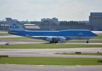 PH-BFA @ EHAM - KLM heavy lining up - by Robert Kearney