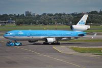 PH-KCC @ EHAM - KLM heavy on tow to parking