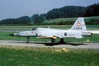 J-3054 @ LSMD - Still with the old black nose.
