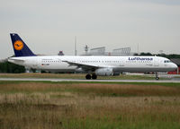 D-AIRP @ EDDF - Taking off rwy 18 - by Shunn311