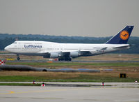 D-ABVK @ EDDF - Taxiing to the terminal after landing rwy 25L - by Shunn311