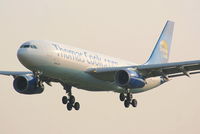 G-OMYT photo, click to enlarge G-OMYT photo, click to enlarge