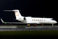 B-KGP @ LOWW - Gulfstream 5 - by Andy Graf-VAP