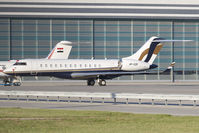 VP-CZK @ LOWW - BD700 - by Andy Graf-VAP