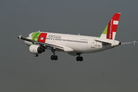 CS-TNK @ EBBR - Flight TP604 is descending to RWY 25L - by Daniel Vanderauwera