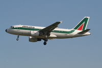 I-BIMG @ EBBR - Flight XM5984 is descending to RWY 02