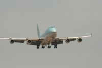 HL7461 @ EGLL - Taken at Heathrow Airport, June 2010 - by Steve Staunton