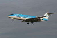PH-WXC @ EBBR - Arrival of flight KL1723 to RWY 25L - by Daniel Vanderauwera