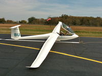 N304BU @ H71 - This is my first flight in this glider - by Randy Teel